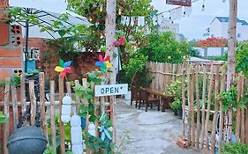 Bot Bien Homestay
